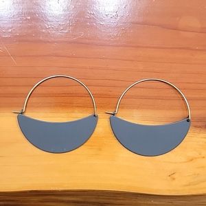 Universal thread hoop earrings